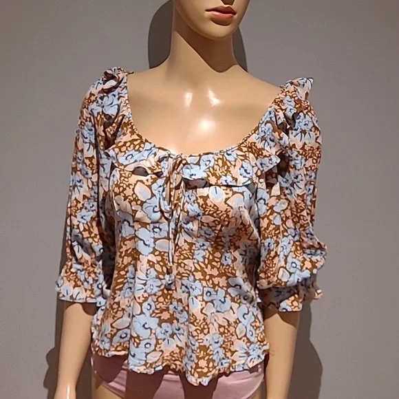 Free People -  Ruffled Sleeve & Neckline Blouse 100% Viscose zipper - Picture 6 of 16